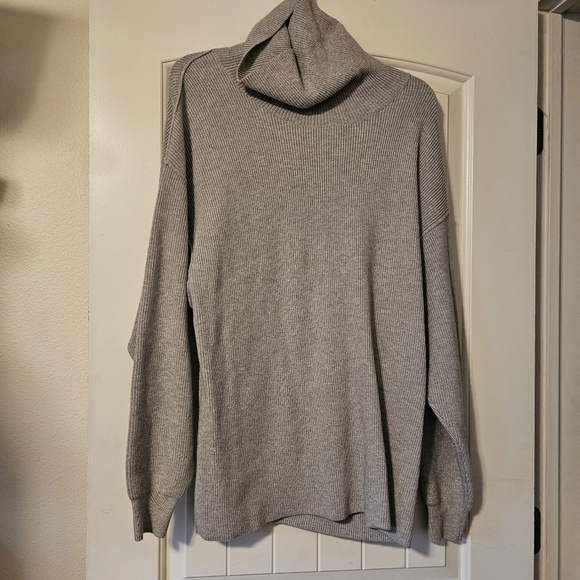 Free People Sweater NWT - Picture 1 of 4